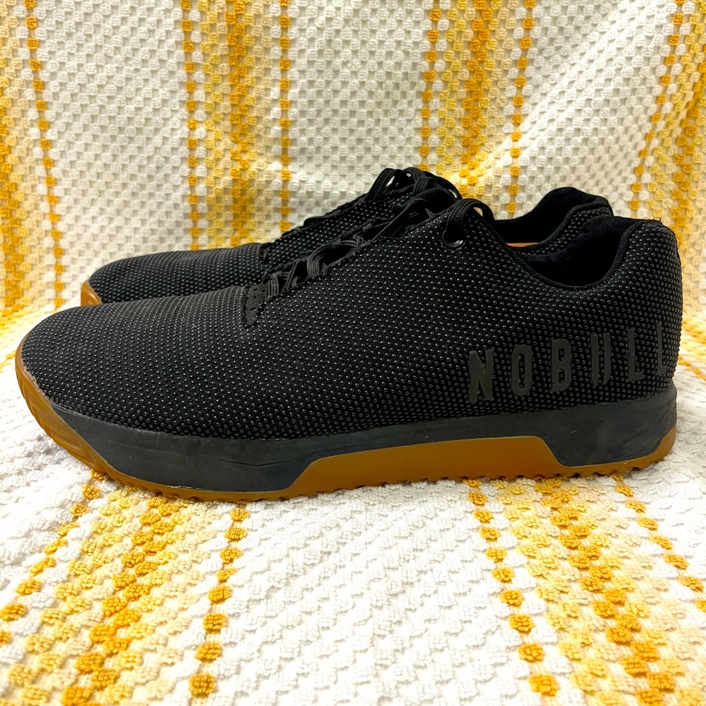 NoBull Trainer+ Black/Gum, (sz 13)